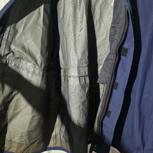 PROPPER Gore-tex Shell Jacket - Picture 8 of 8